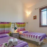 וילה Sicilia קוסטונאצ'י
